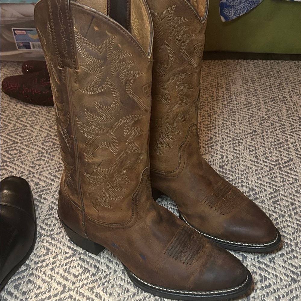 Ariat Distressed Brown Western Boots